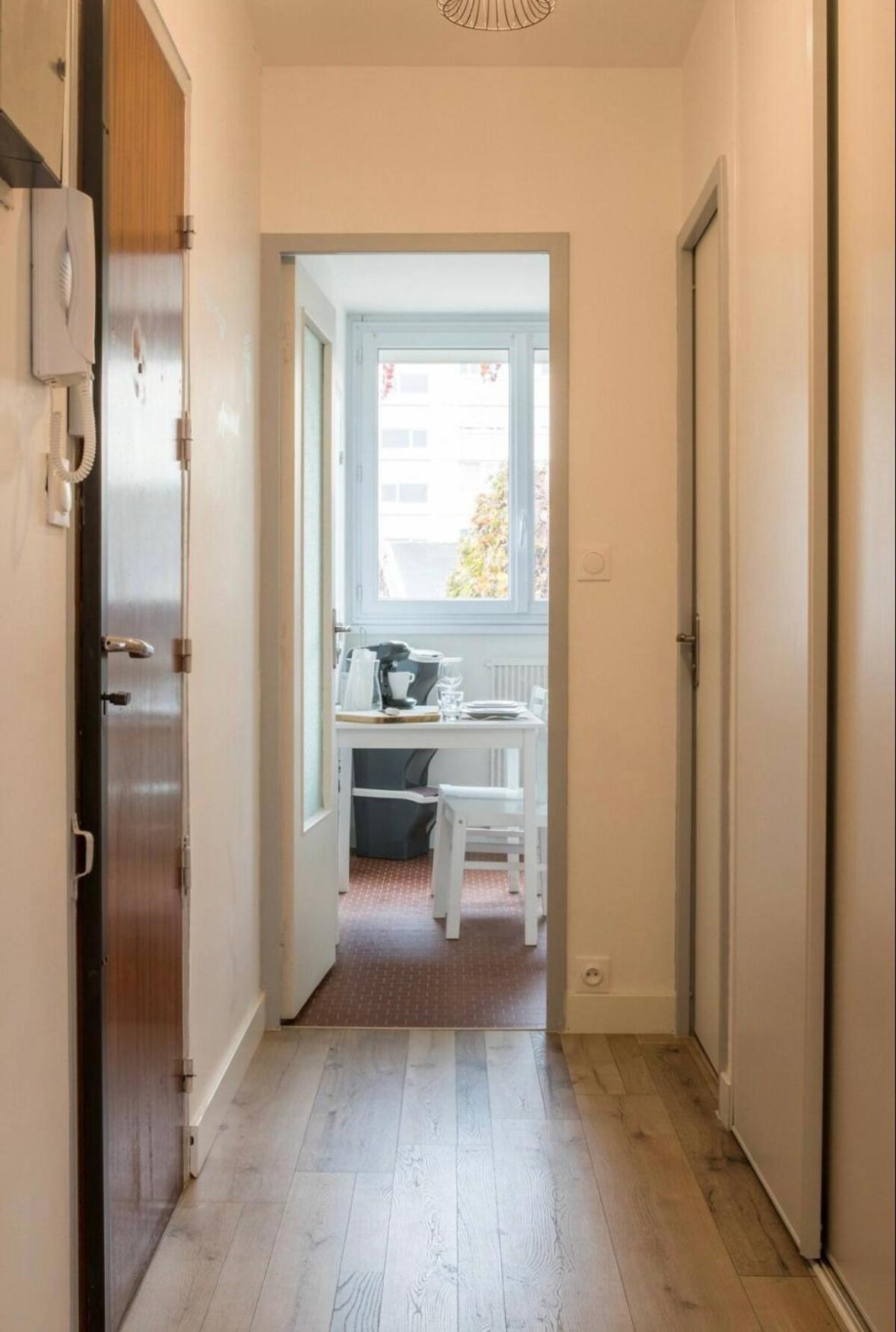 Charmant Appartement T1 Macon Exterior photo